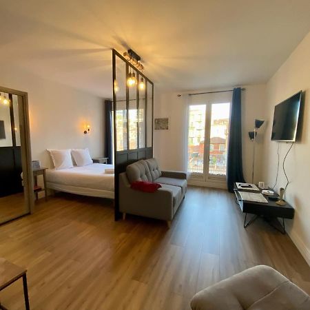 Le Verlaine, Studio En Centre Ville A Deux Minutes Des Plages Menton Bagian luar foto